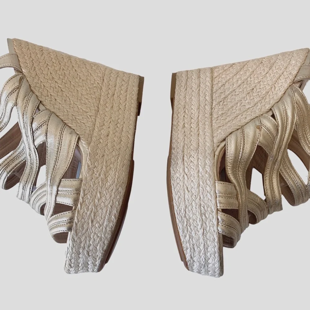 JOAN & DAVID METALLIC GOLD LEATHER STRAP ESPADRILLE WEDGE SANDALS